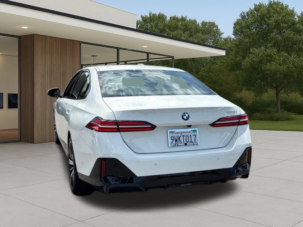 Used 2026 BMW 530i w/ M Sport Package RWD image 11
