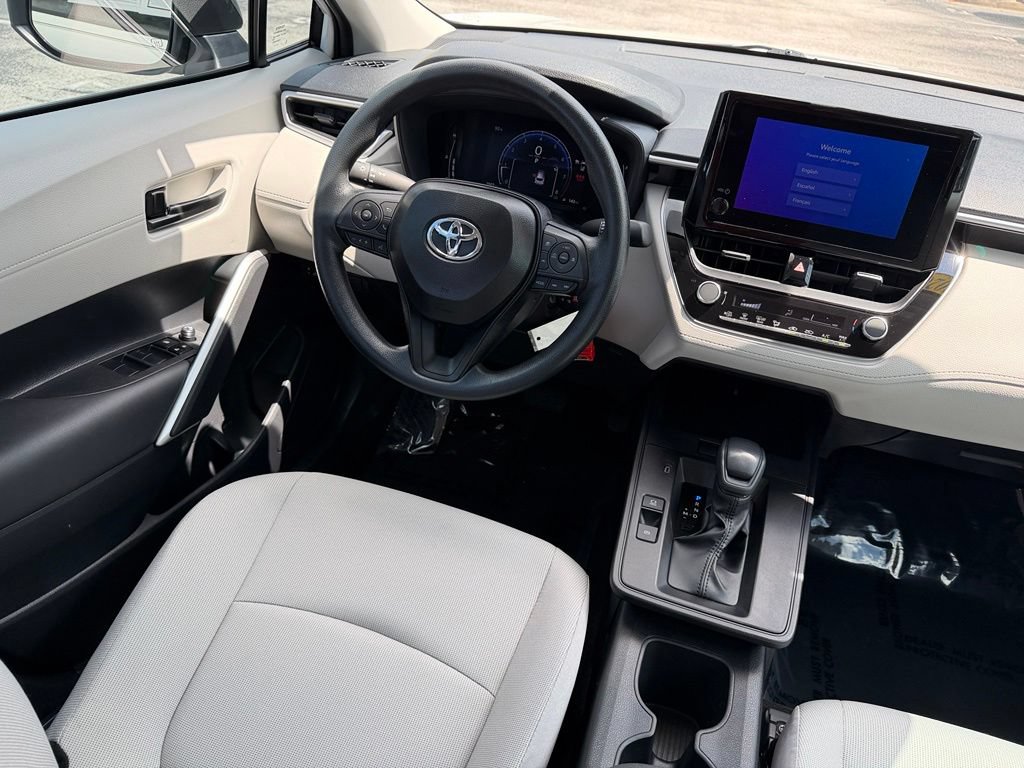 Used 2026 Toyota Corolla Cross L FWD image 25