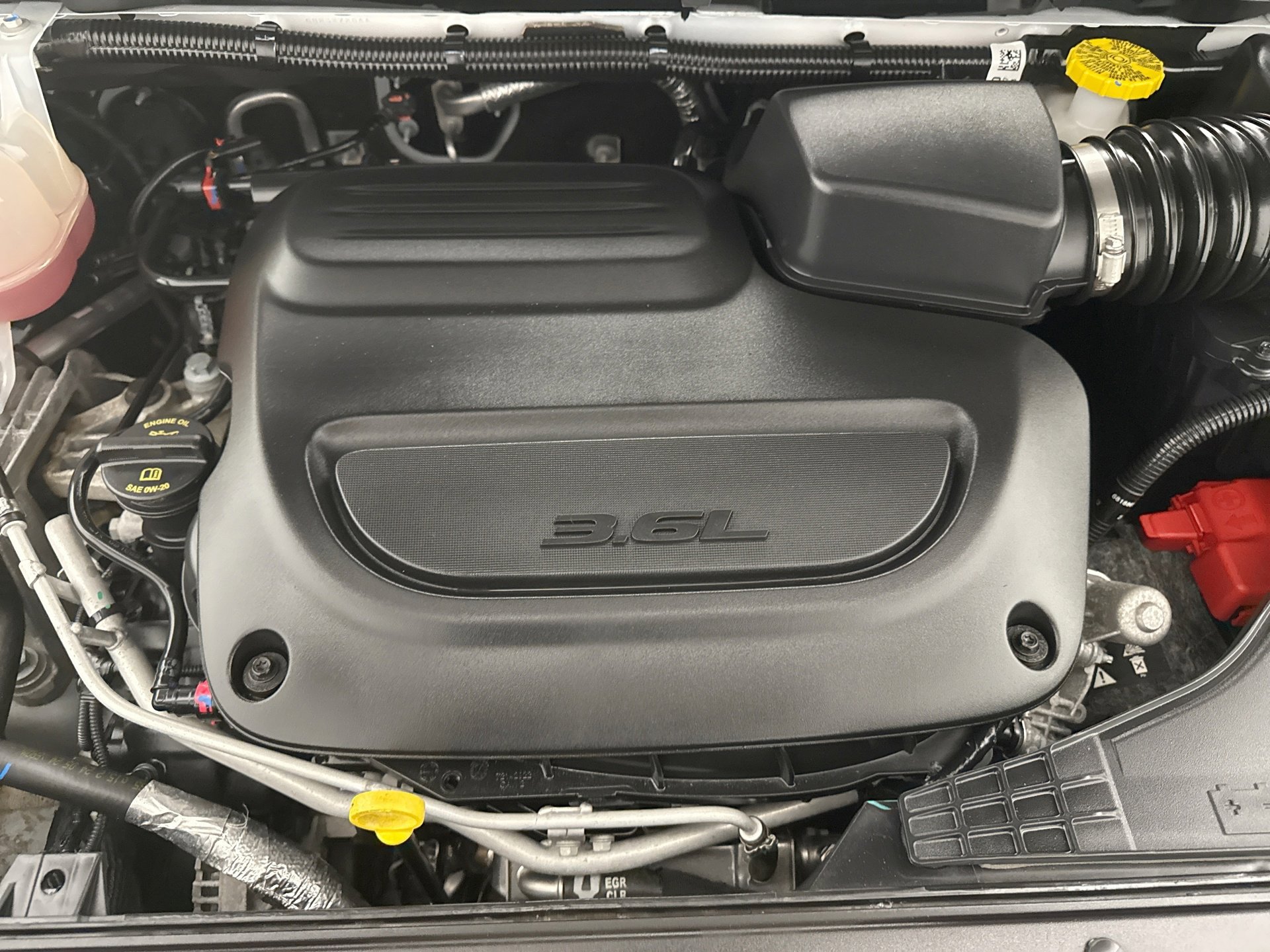 Used 2025 Chrysler Pacifica Select FWD image 25