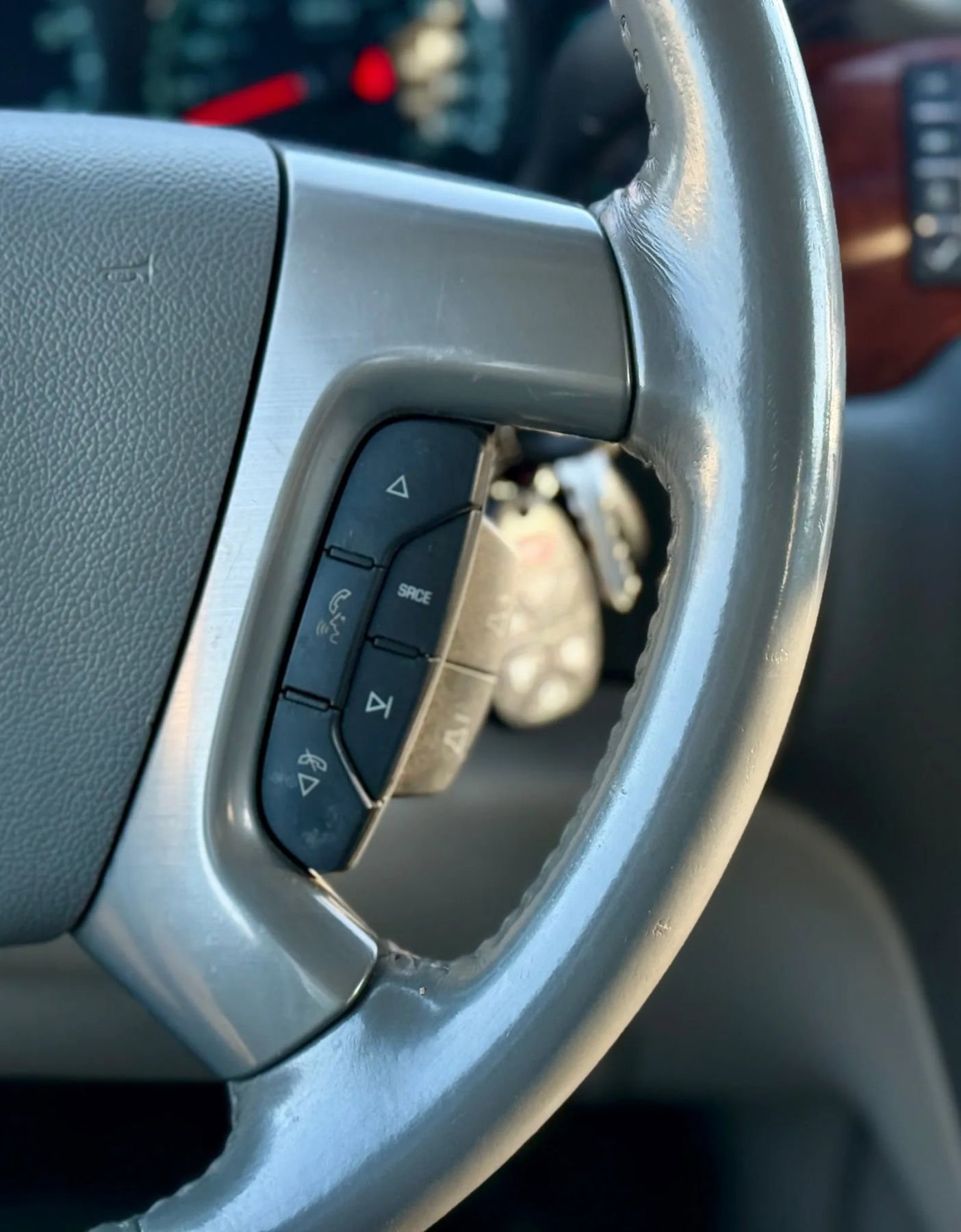 Used 2014 Chevrolet Suburban LT w/ Luxury Package image 19