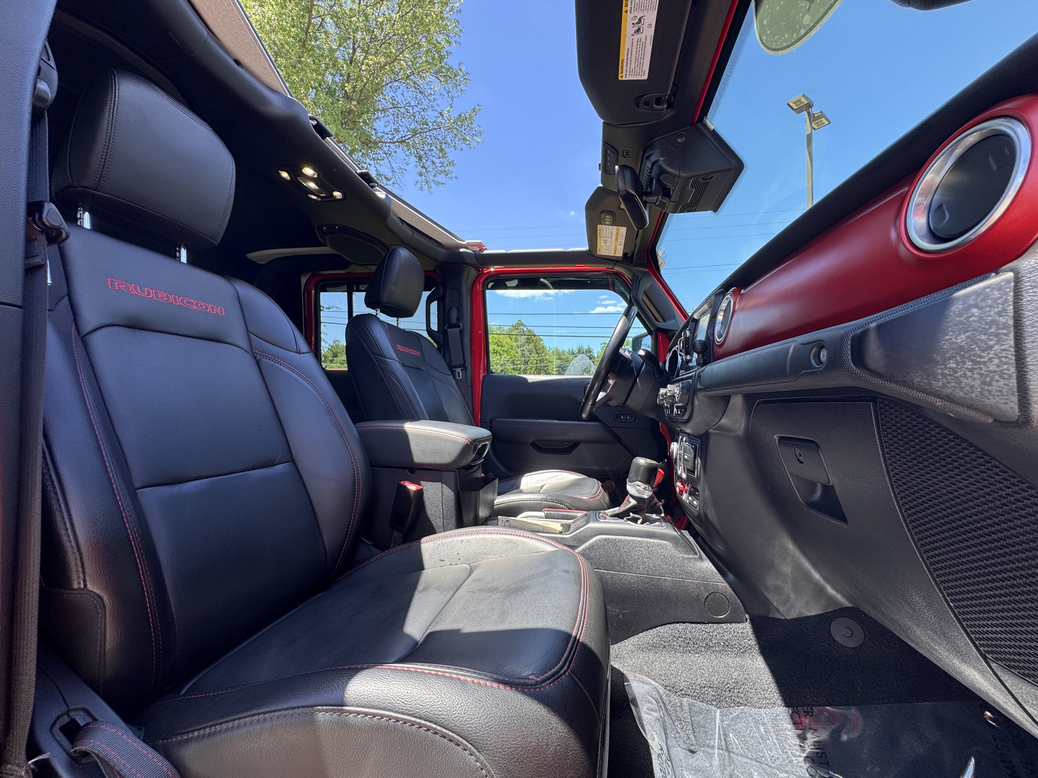 Used 2021 Jeep Gladiator Rubicon AWD/4WD image 13
