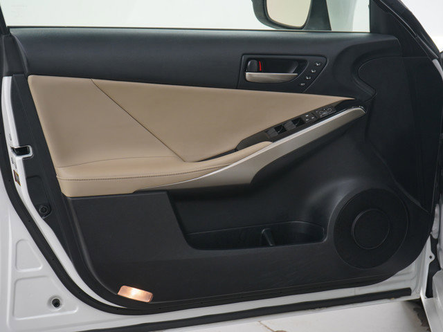 Used 2018 Lexus IS 300 AWD w/ Comfort Package image 18