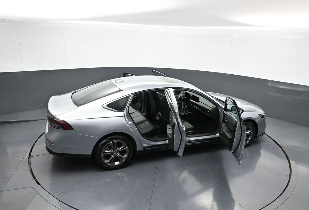 Used 2023 Honda Accord EX-L image 44