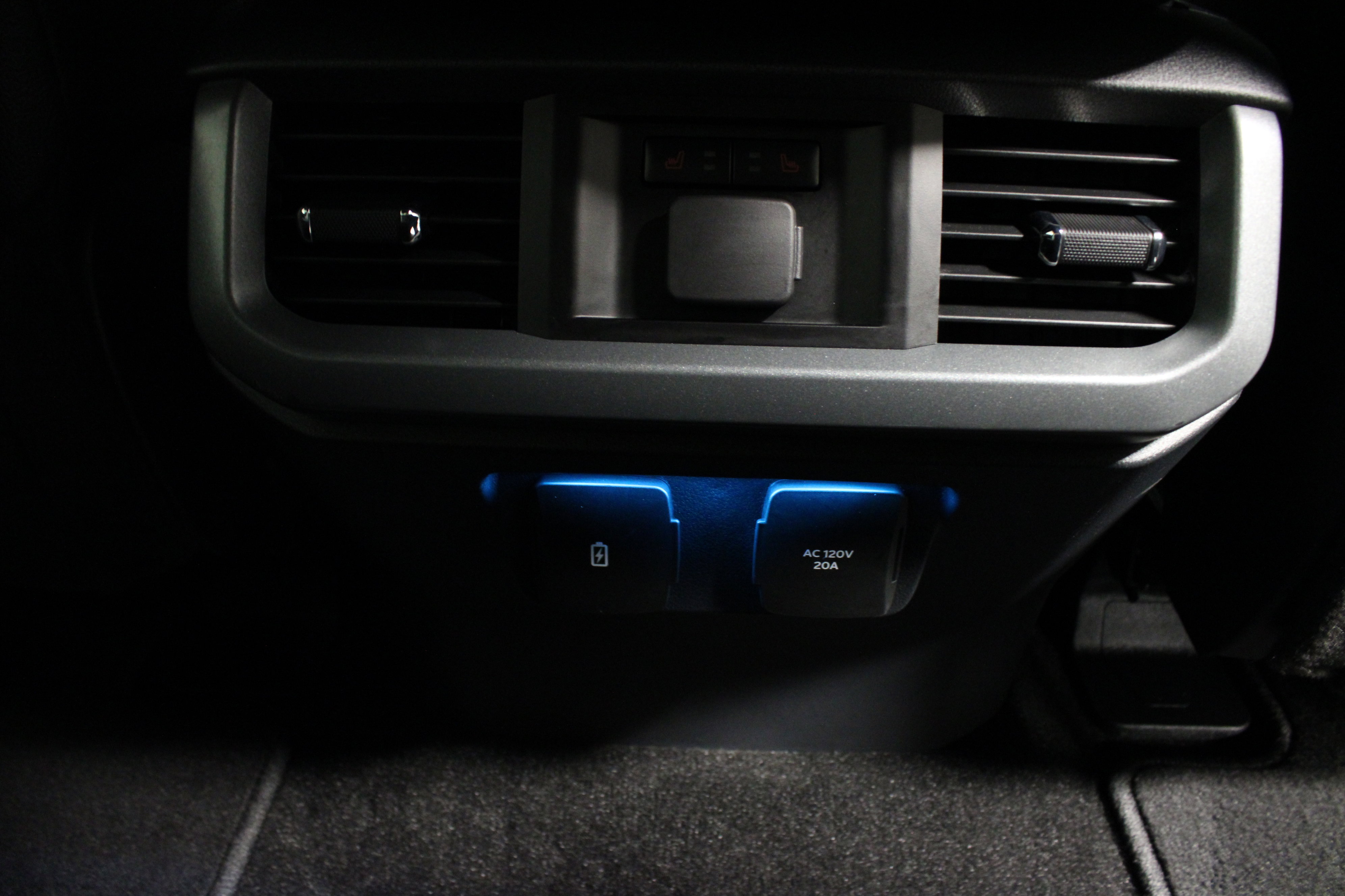 Used 2023 Ford F150 Lightning Lariat w/ Equipment Group 511A High image 19