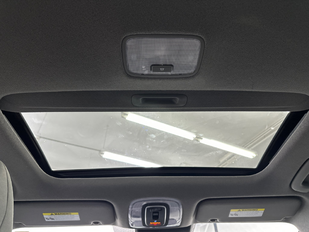 Used 2025 Hyundai Elantra SEL FWD image 20