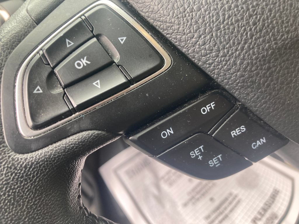 Used 2018 Ford Escape SEL AWD/4WD image 39