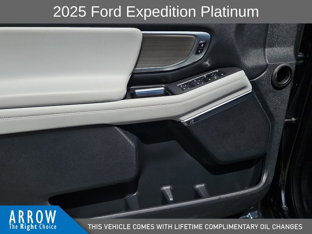 Used 2025 Ford Expedition Platinum w/ Driver's Package image 21