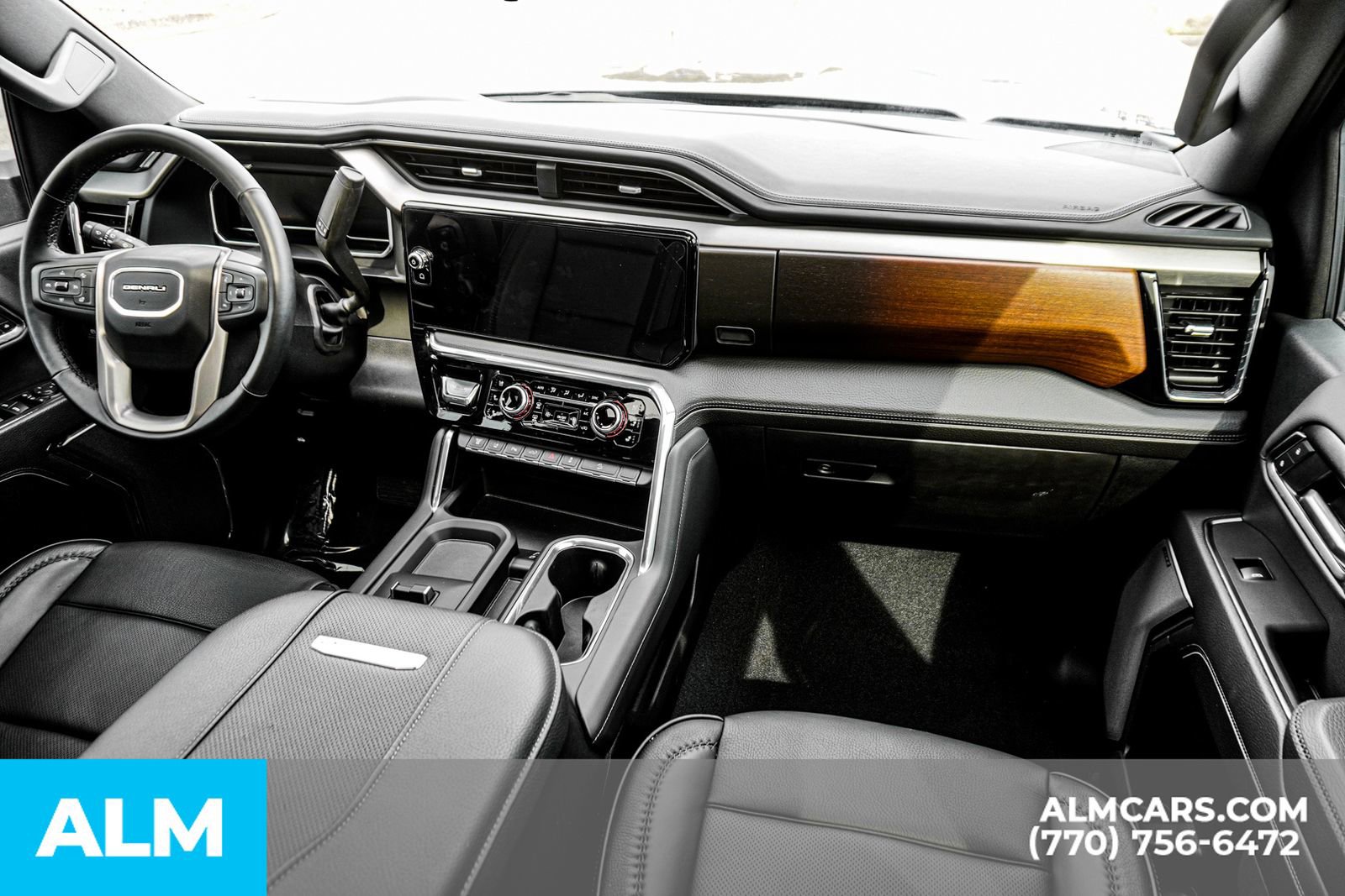 Used 2024 GMC Sierra 2500 Denali w/ Denali Reserve Package image 26