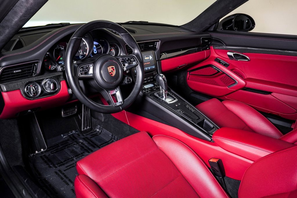 Certified 2019 Porsche 911 Turbo S image 4