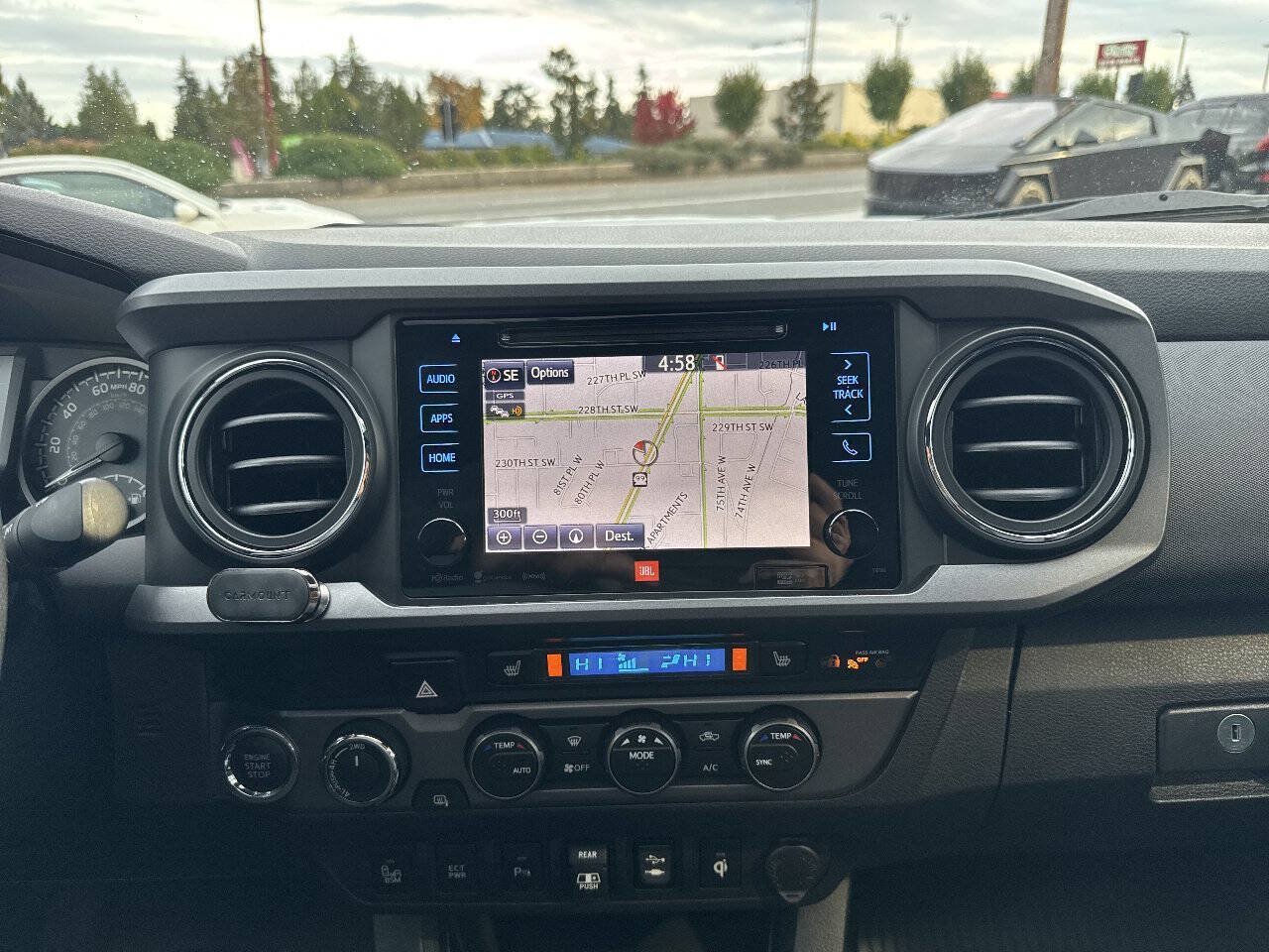 Used 2019 Toyota Tacoma TRD Sport AWD/4WD image 36