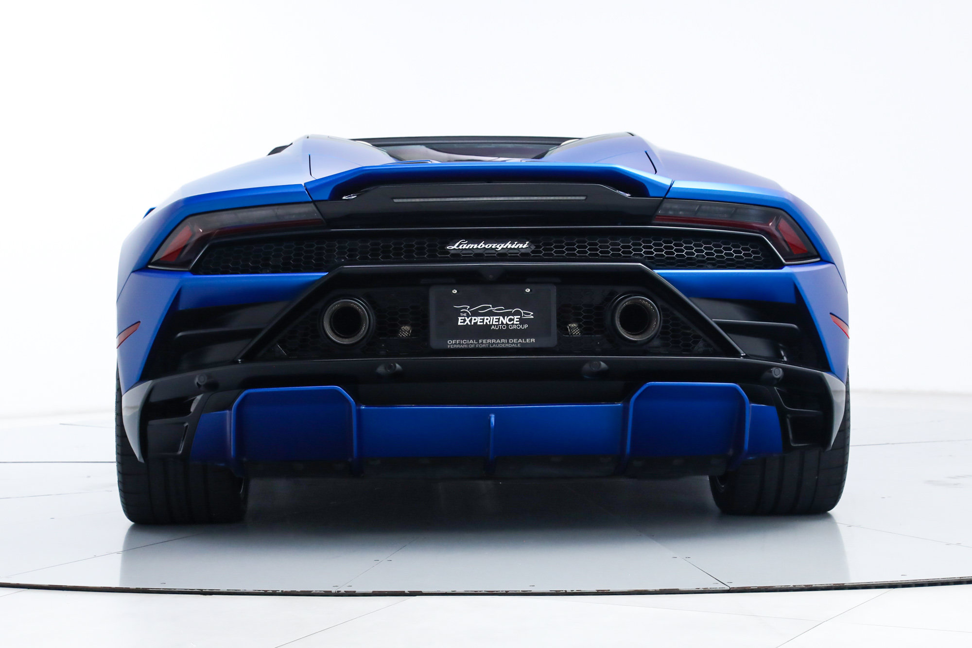 Used 2021 Lamborghini Huracan EVO RWD image 5