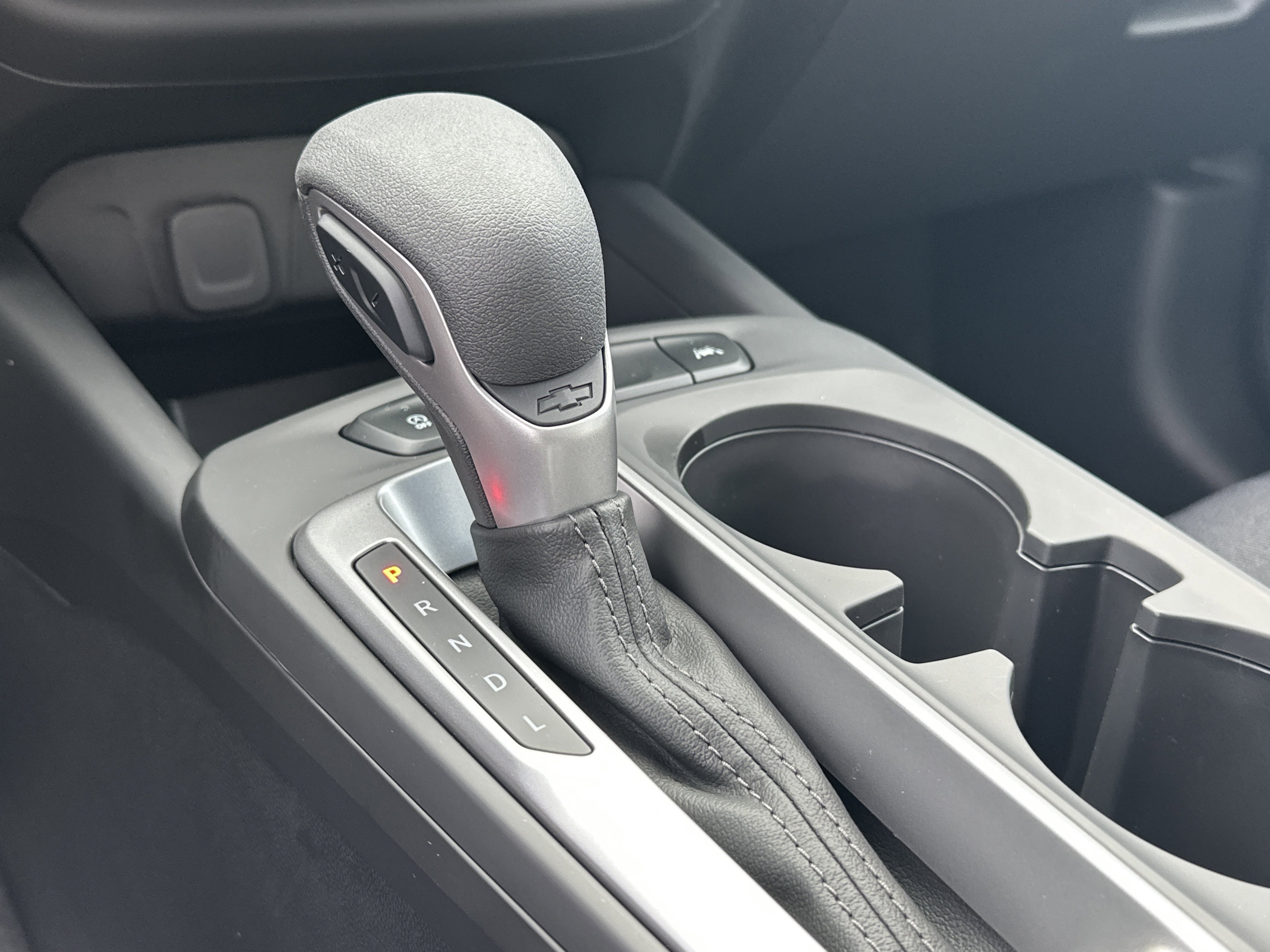 New 2026 Chevrolet Trax LS w/ LS Convenience Package FWD image 31
