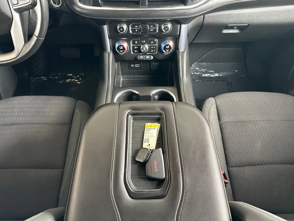 Used 2023 GMC Yukon XL SLE w/ Gmc Pro Safety Plus Package AWD/4WD image 22