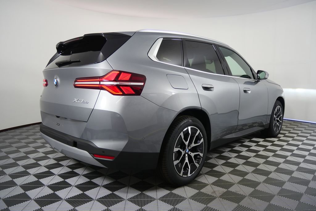 Used 2026 BMW X3 xDrive30 w/ Convenience Package image 3
