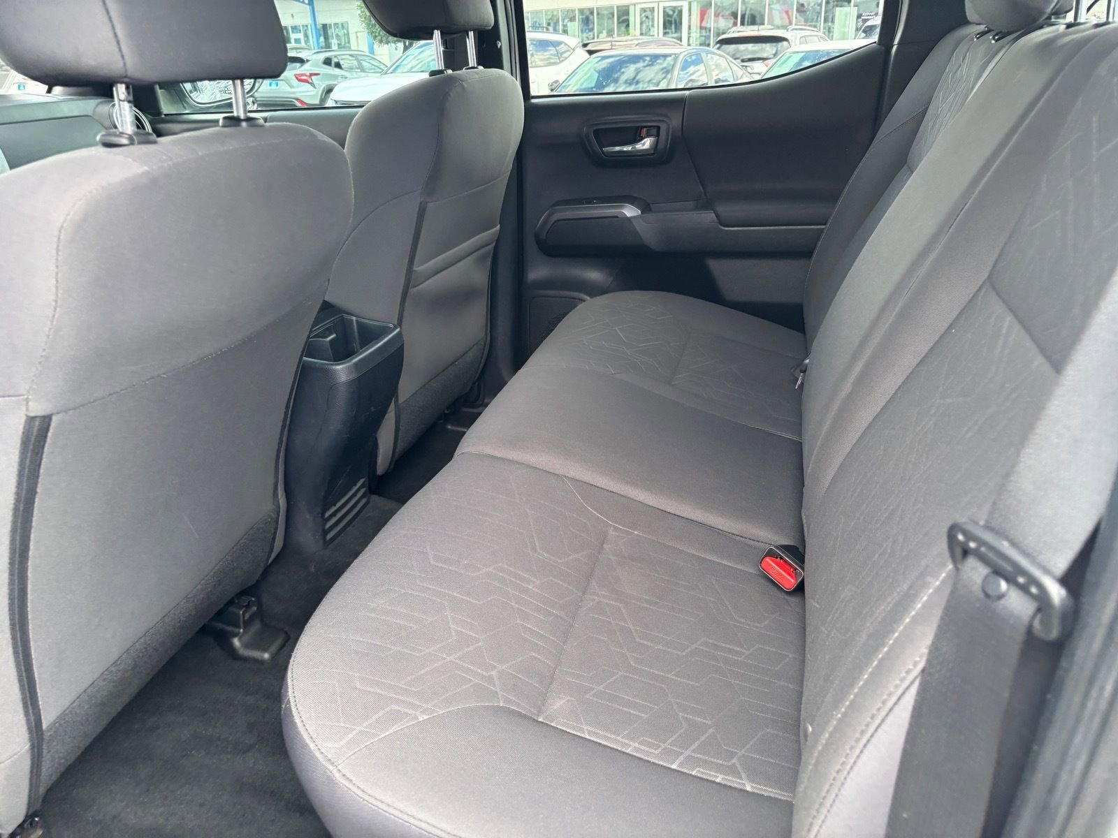 Used 2017 Toyota Tacoma TRD Off-Road image 18