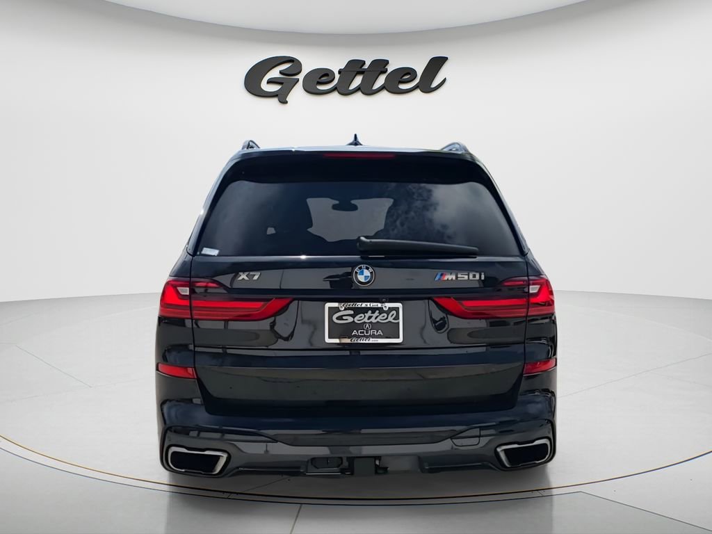 Used 2021 BMW X7 M50i w/ Dynamic Handling Package image 14