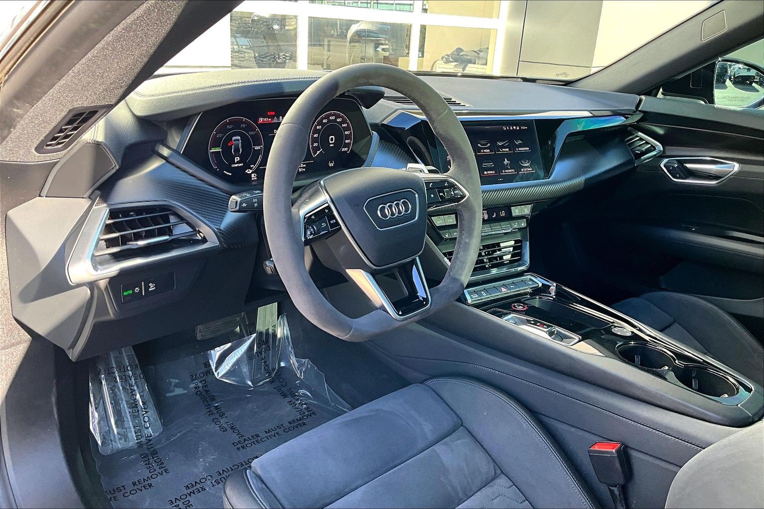 Used 2022 Audi e-tron GT Premium Plus w/ Performance Package AWD/4WD image 13