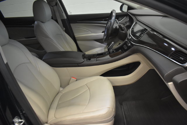 Used 2019 Buick LaCrosse Essence AWD/4WD image 19