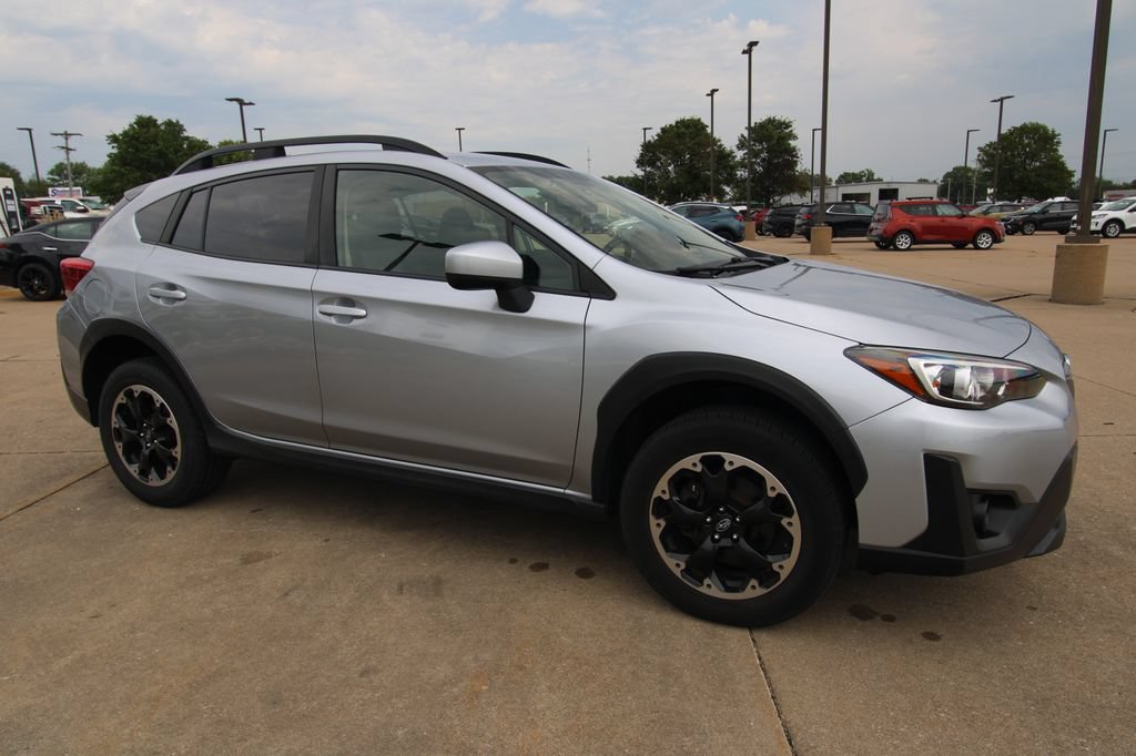 Used 2022 Subaru Crosstrek 2.0i Premium AWD/4WD image 3