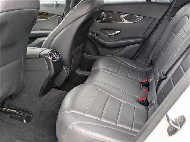 Used 2020 Mercedes-Benz GLC 300 image 17