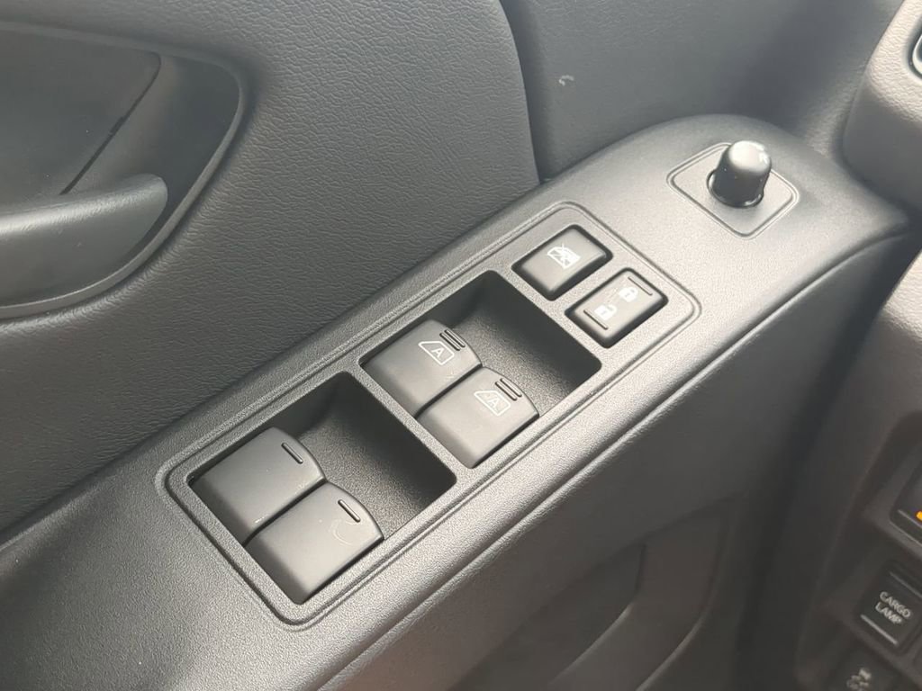 New 2026 Nissan Frontier SV image 22