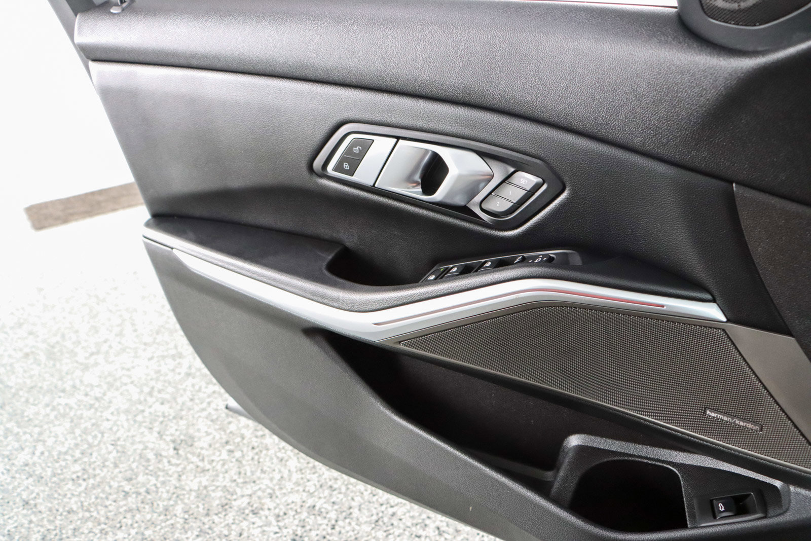 Used 2023 BMW 330i Sedan w/ Premium Package image 22