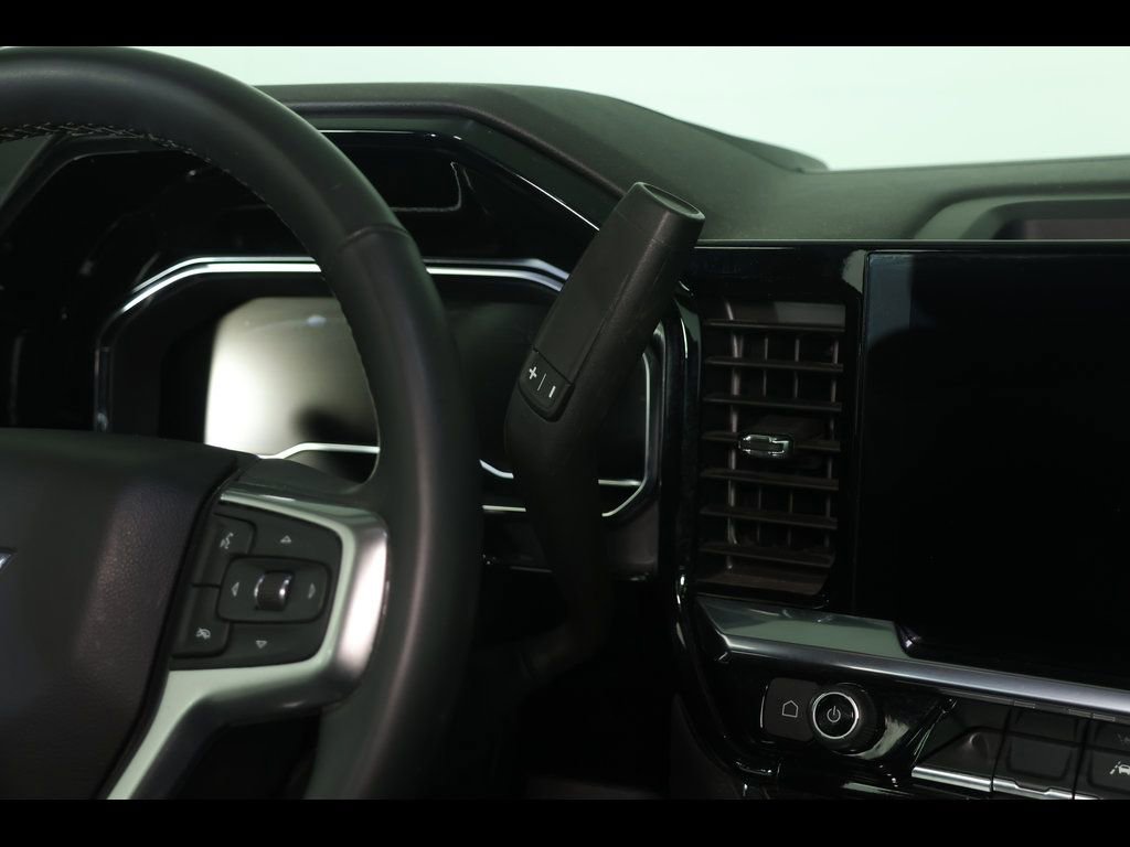 Used 2024 Chevrolet Silverado 1500 LT image 30