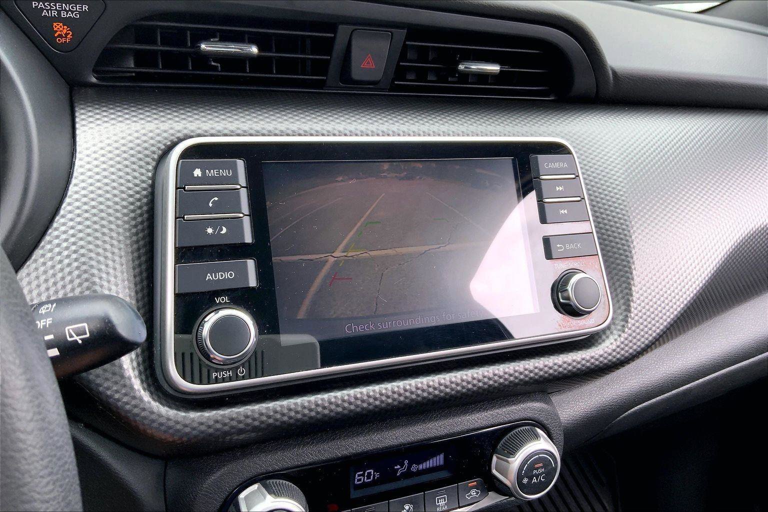 Used 2018 Nissan Kicks SV image 19