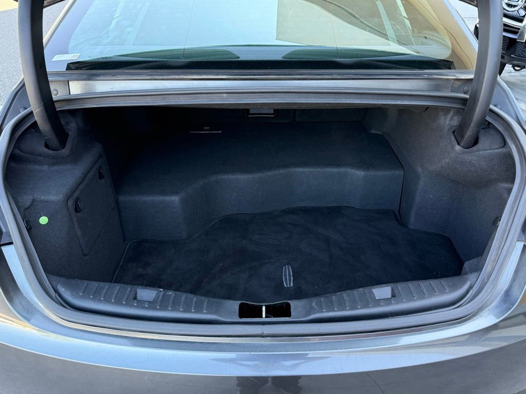 Used 2019 Lincoln MKZ Reserve image 18