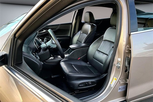 Used 2023 Chevrolet Malibu LT image 21