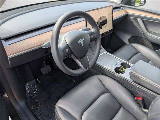 Used 2024 Tesla Model Y Long Range AWD/4WD image 10