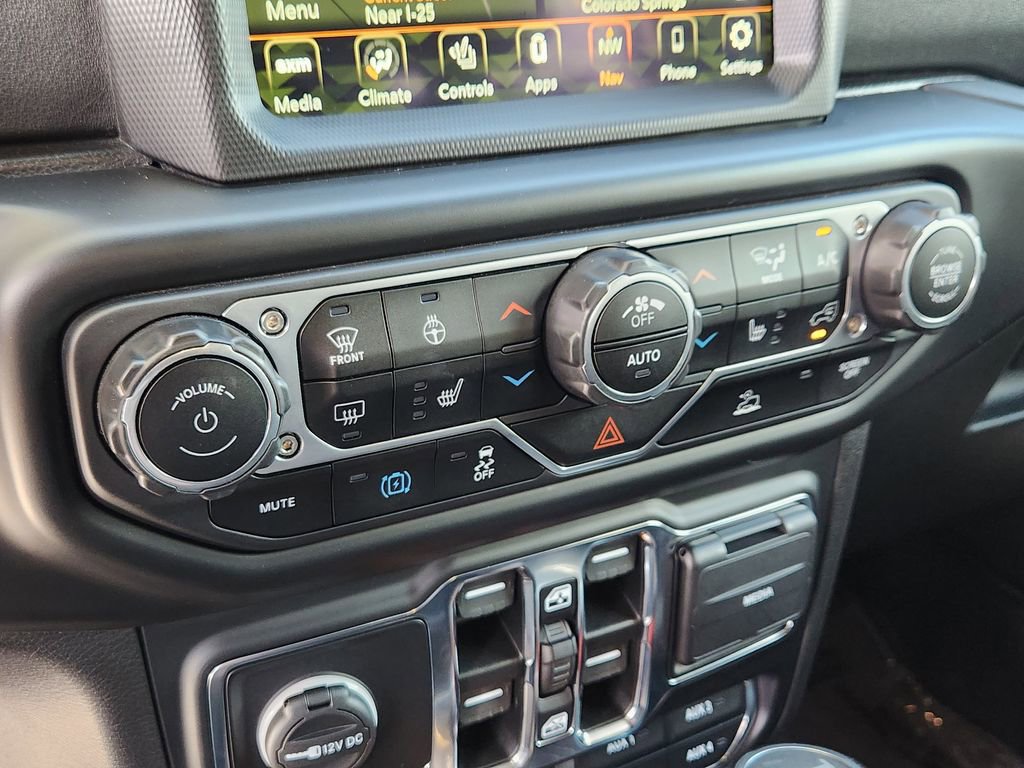 Used 2023 Jeep Wrangler Unlimited Sahara w/ Cold Weather Group image 10