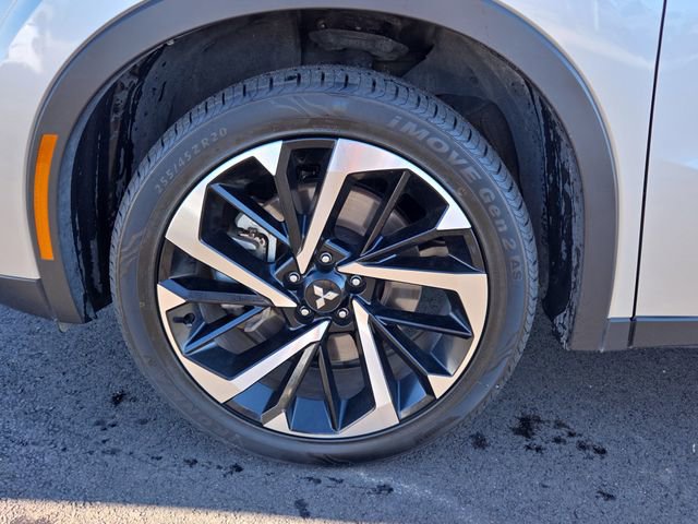 Used 2024 Mitsubishi Outlander SE image 9