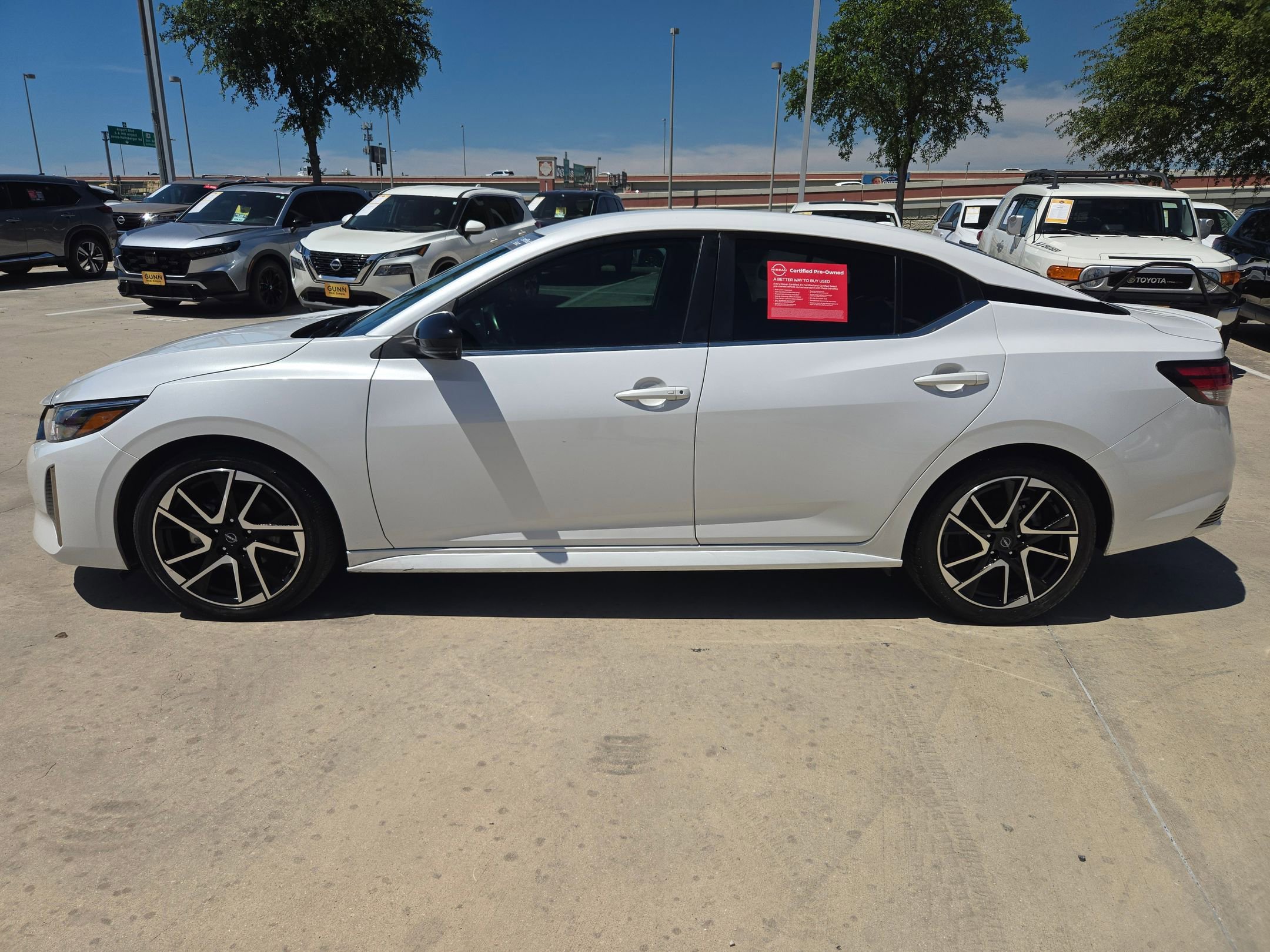 Certified 2024 Nissan Sentra SR FWD image 6