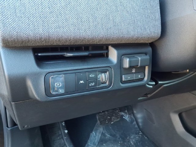 New 2026 GMC Sierra EV Elevation AWD/4WD image 17
