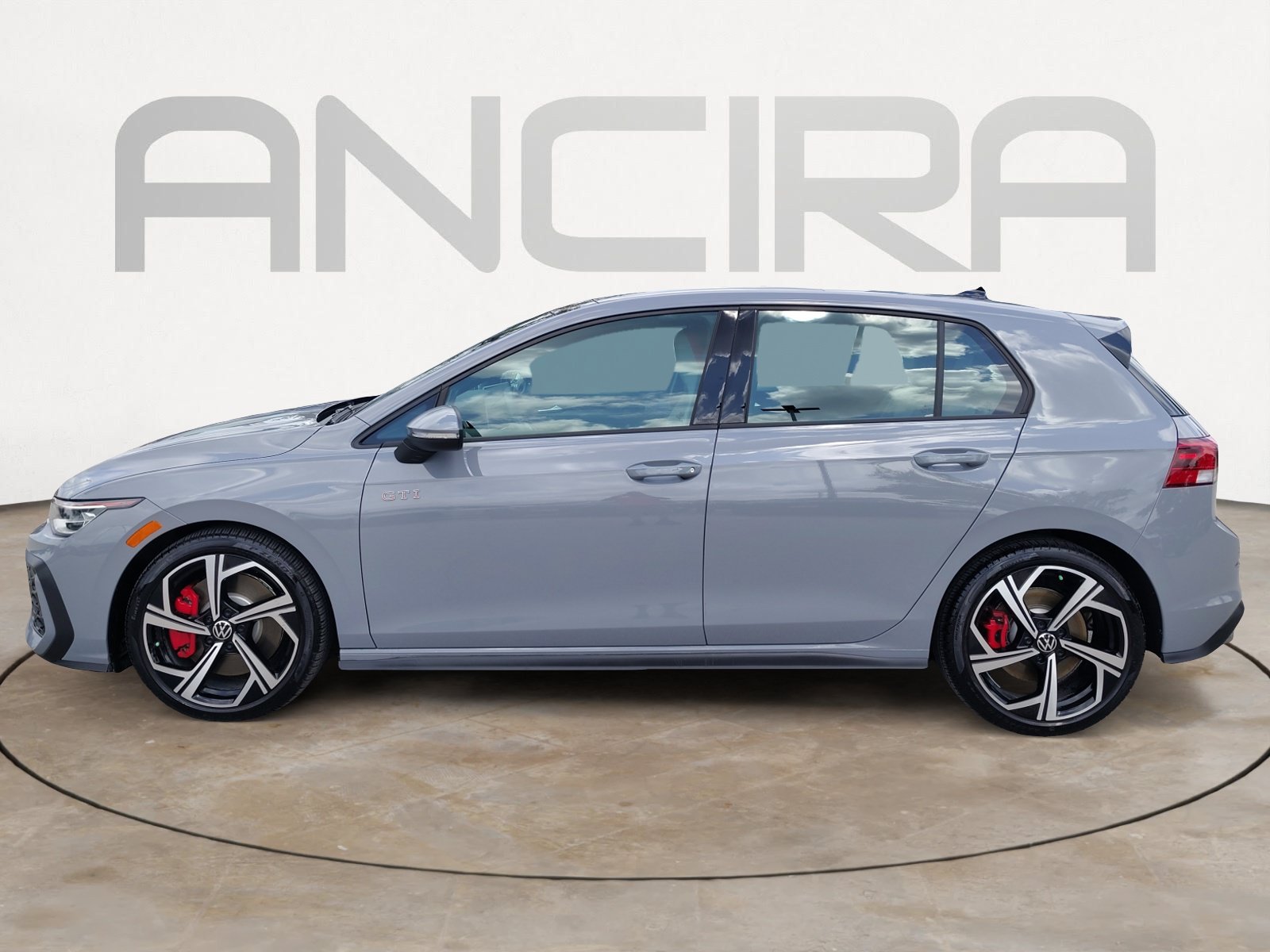 Used 2026 Volkswagen GTI SE FWD image 11