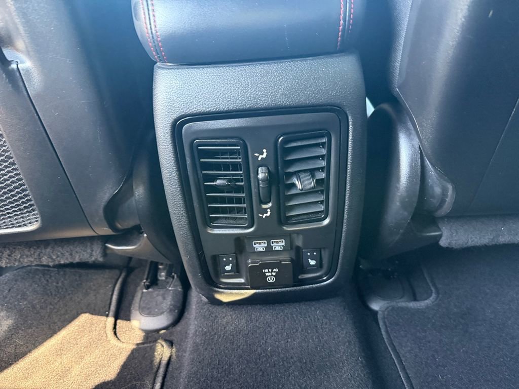 Used 2024 Dodge Durango R/T RWD image 29