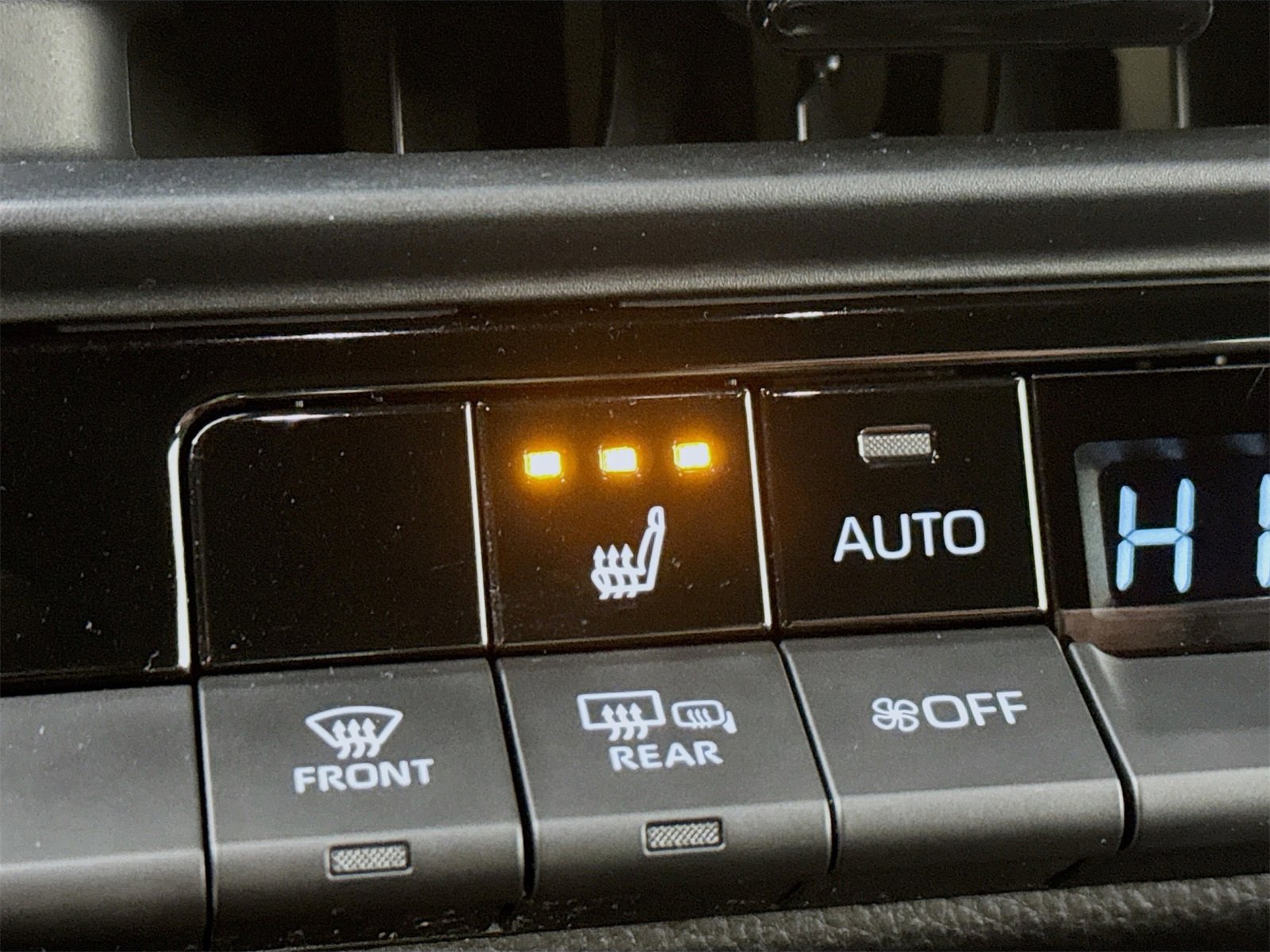 Used 2024 Toyota Crown XLE image 17