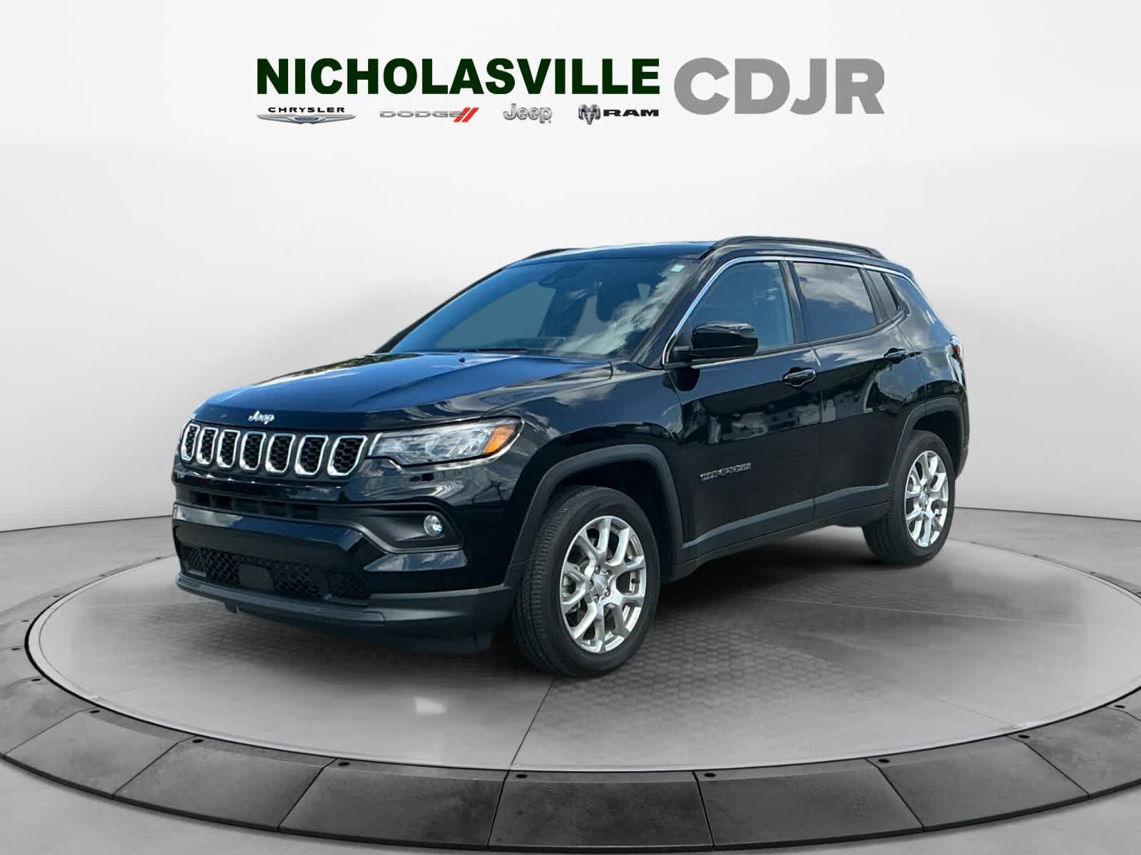 Used 2024 Jeep Compass Latitude