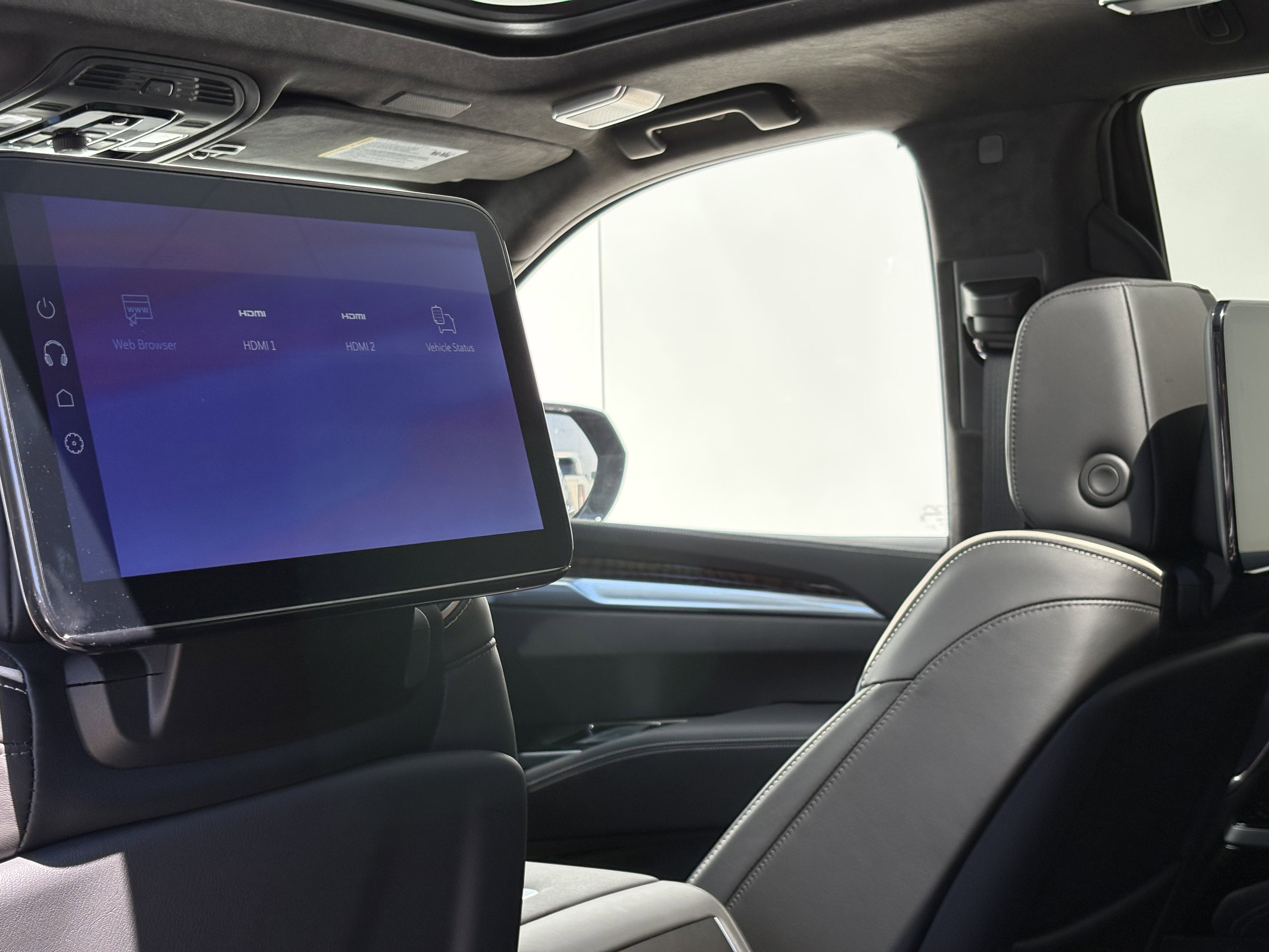 Certified 2025 Cadillac Escalade Premium Luxury Platinum image 15