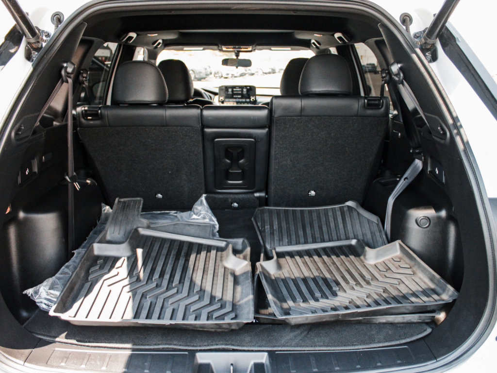 Used 2024 Mitsubishi Outlander SE Black Edition AWD/4WD image 25