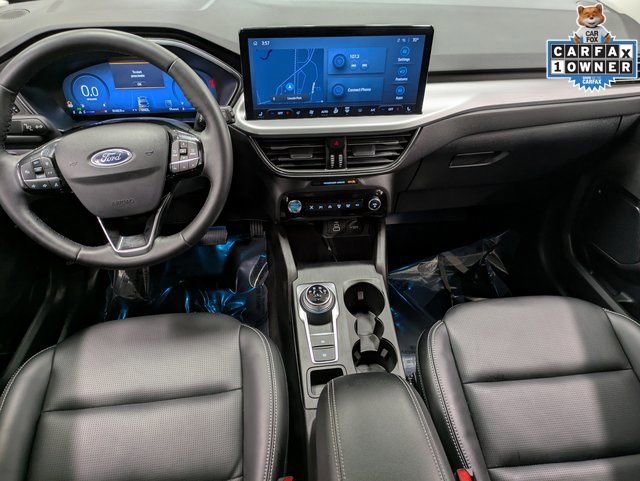 Used 2024 Ford Escape Platinum image 26