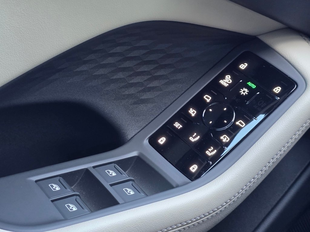 New 2026 Audi A6 Premium Plus AWD/4WD image 34