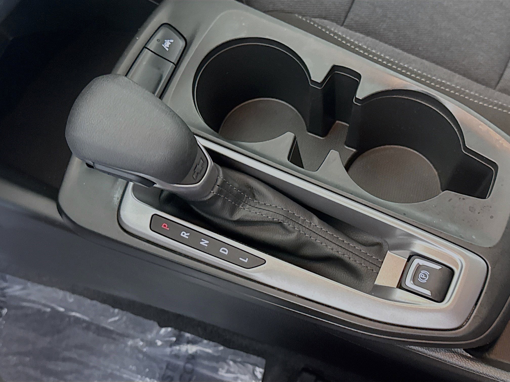 Used 2024 Chevrolet Trax LS w/ LS Convenience Package FWD image 20