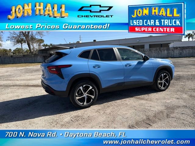 Certified 2024 Chevrolet Trax RS w/ Driver Confidence Package image 13