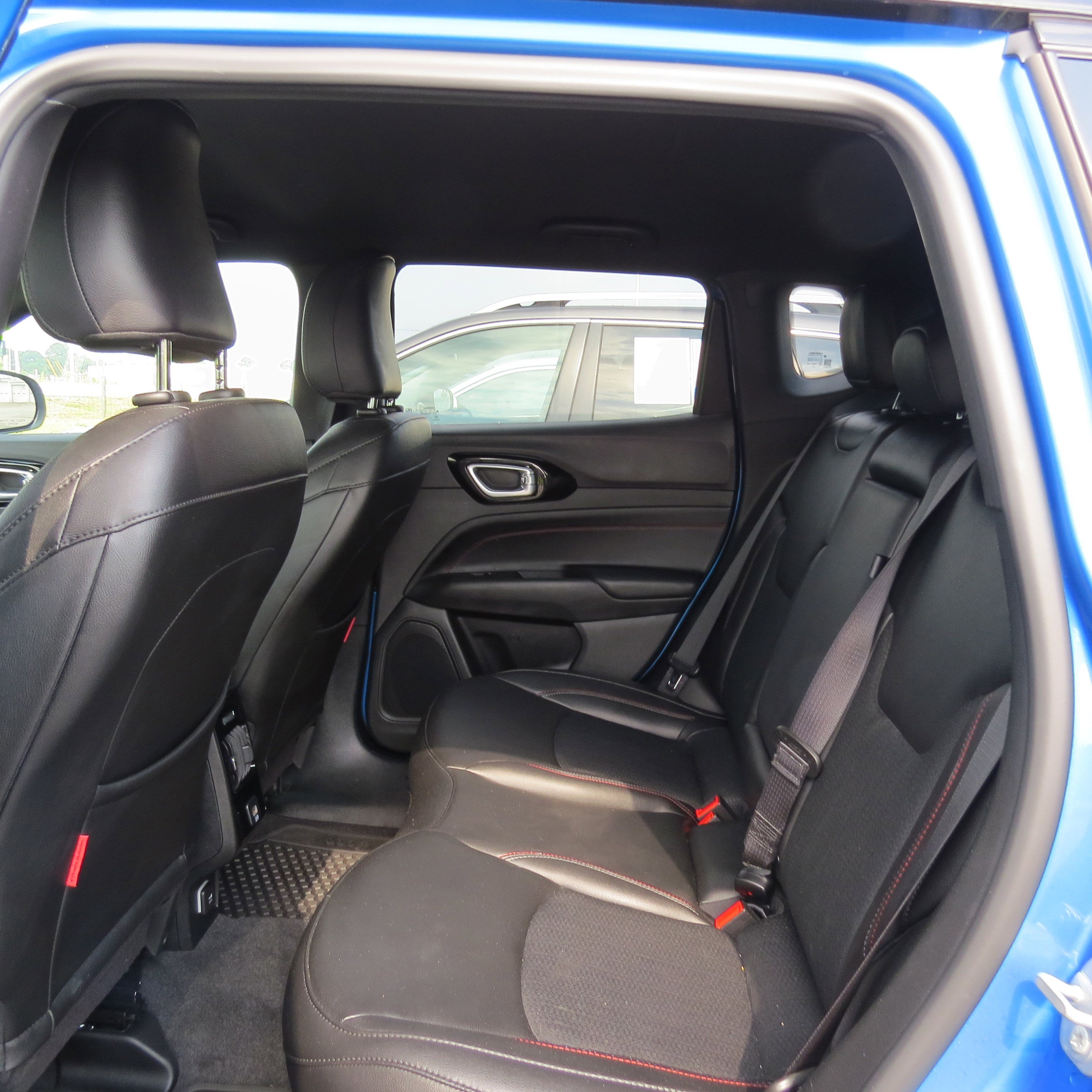 Used 2024 Jeep Compass Trailhawk image 13