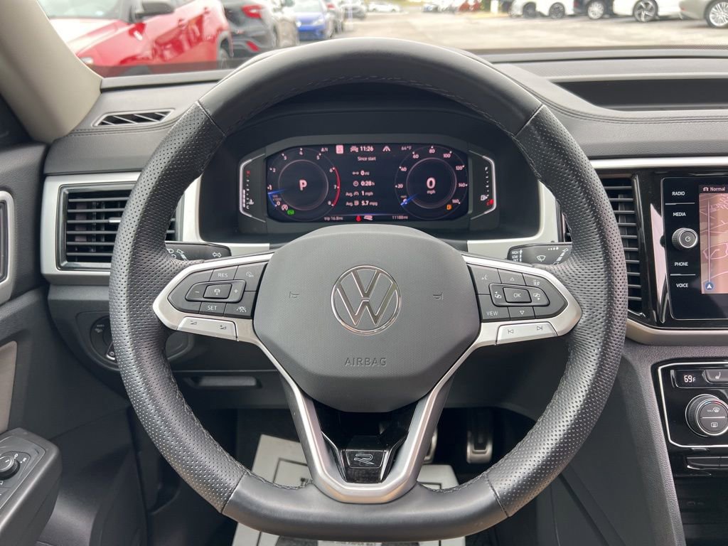 Used 2023 Volkswagen Atlas SEL Premium image 16