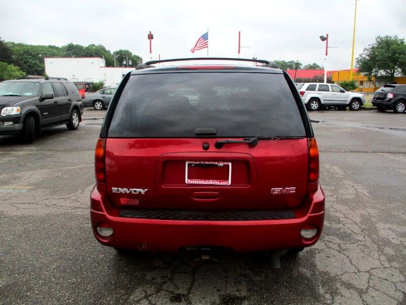Used 2005 GMC Envoy SLE image 5