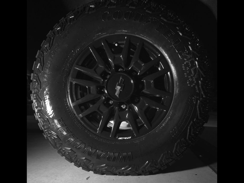 New 2026 Chevrolet Silverado 2500 ZR2 AWD/4WD image 12