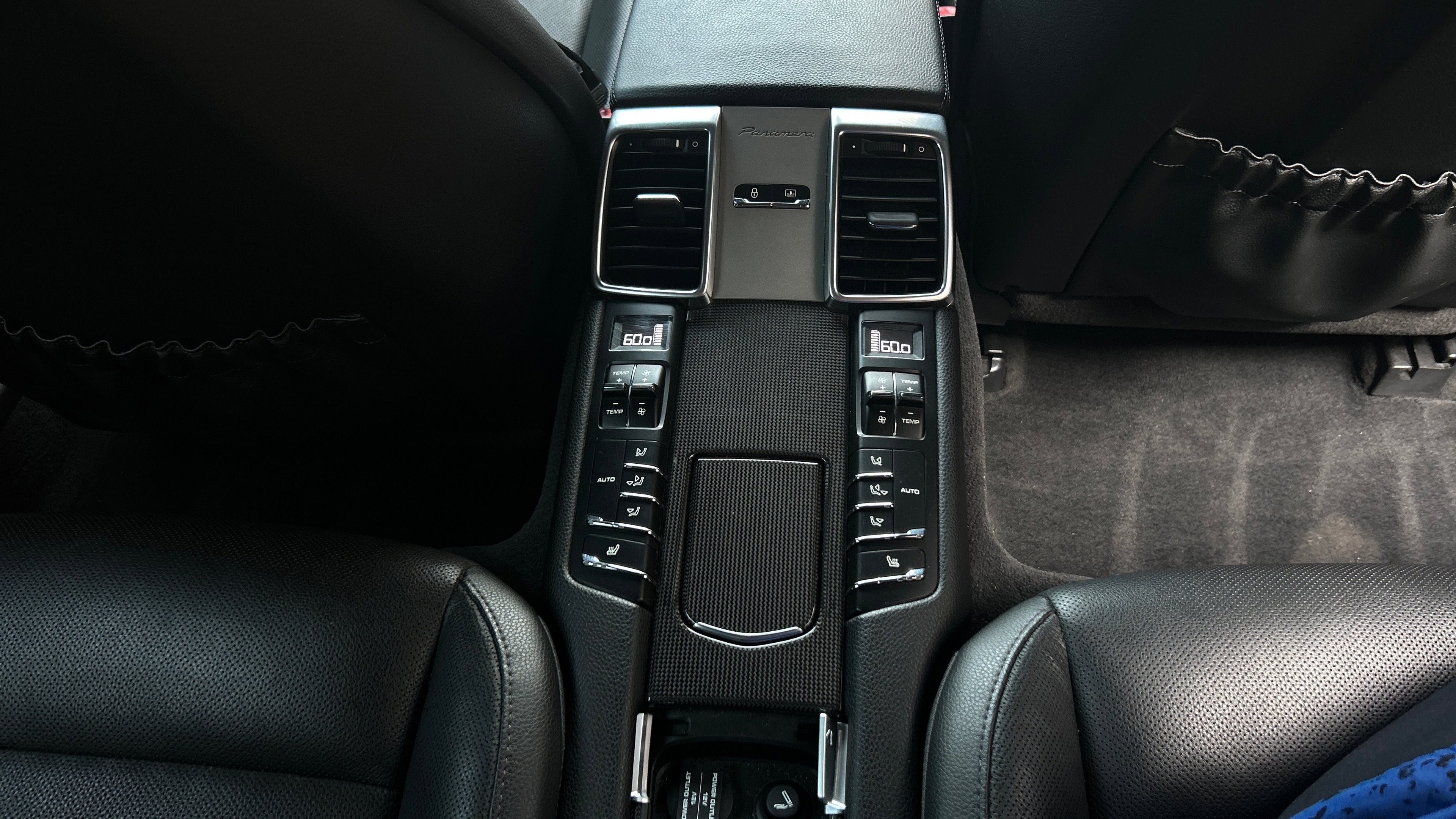 Used 2015 Porsche Panamera 4S image 77